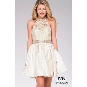 JVN BY JOVANI SHORT COCKTAIL/HOMECOMING DRESS IN IVORY. SIZE 6 *with flaw*